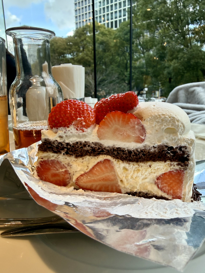 3693